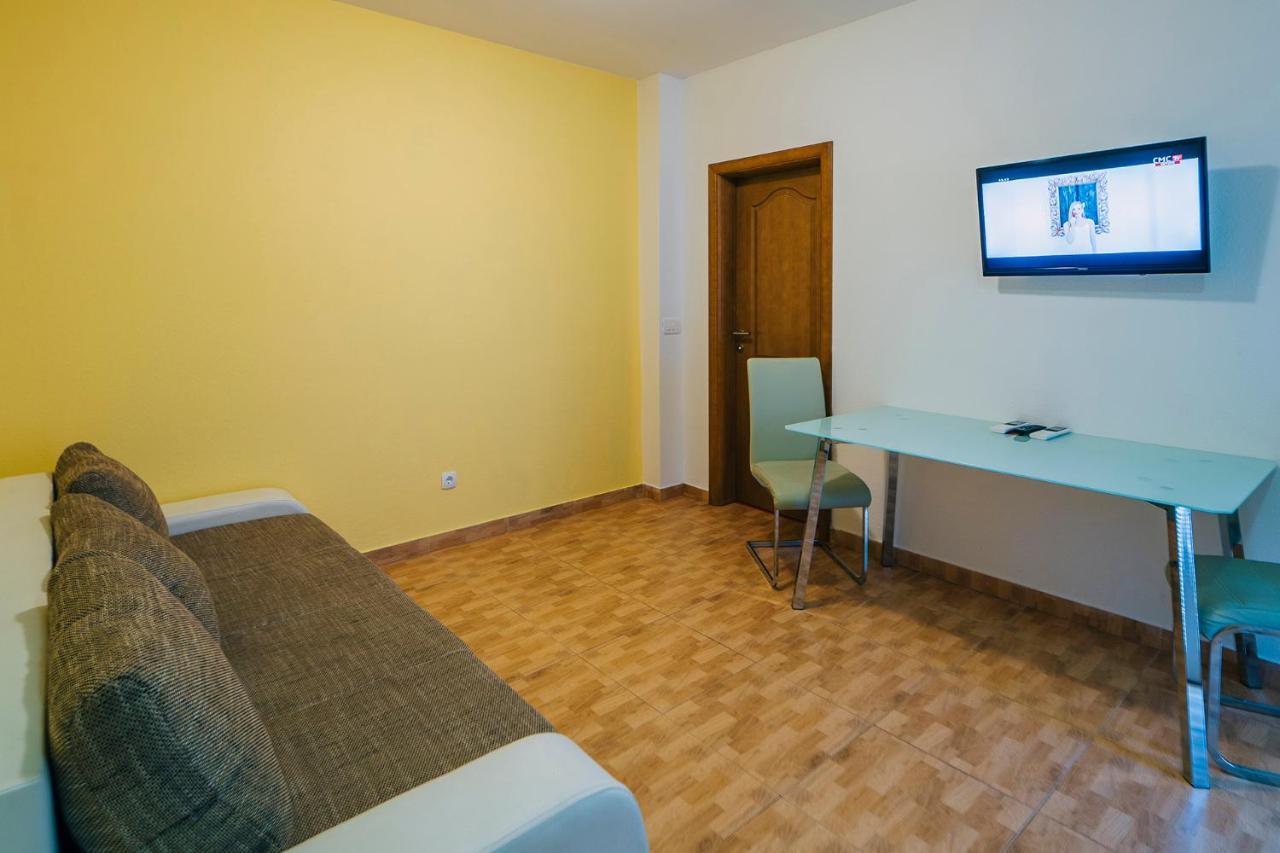 Apartments Luxur Center Baška Voda Kültér fotó